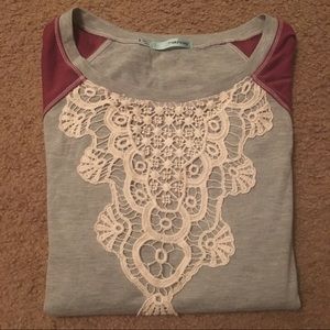 Adorable Maurice’s Shirt with Lace details, Small